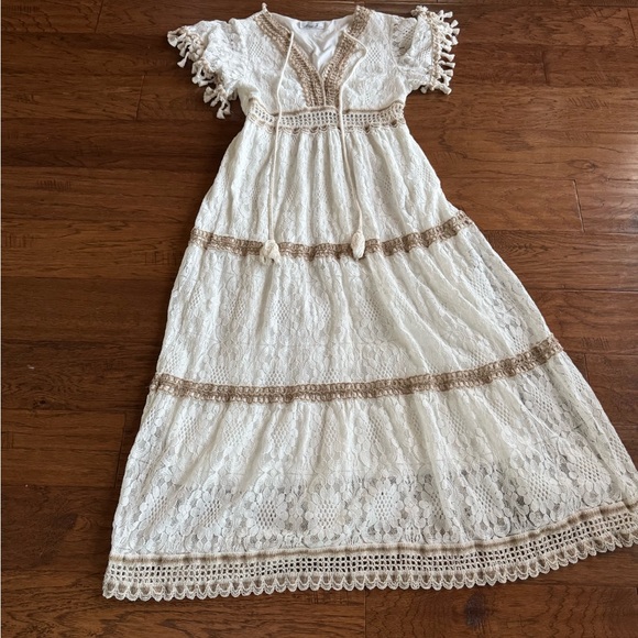 Miss‎ J Bohemian Lace Maxi Dress - Picture 3 of 15